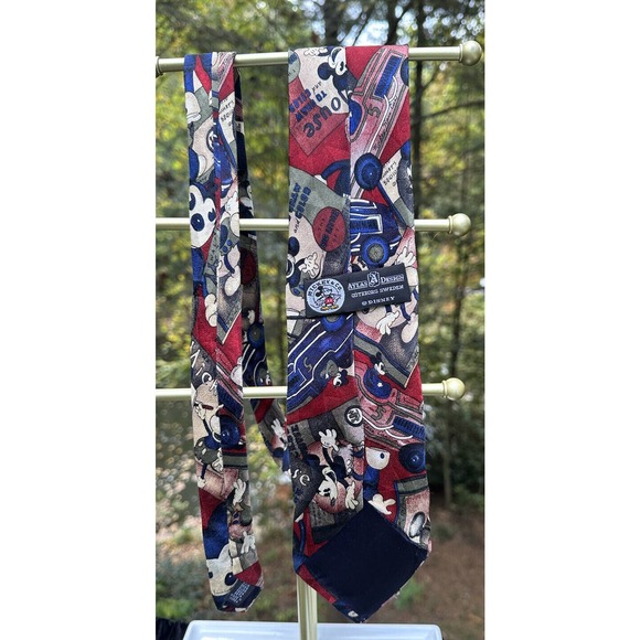 MICKEY & Co - Vtg Red Blue Retro Disney Van Heusen Atlas Design Silk Neck Tie - Picture 4 of 8
